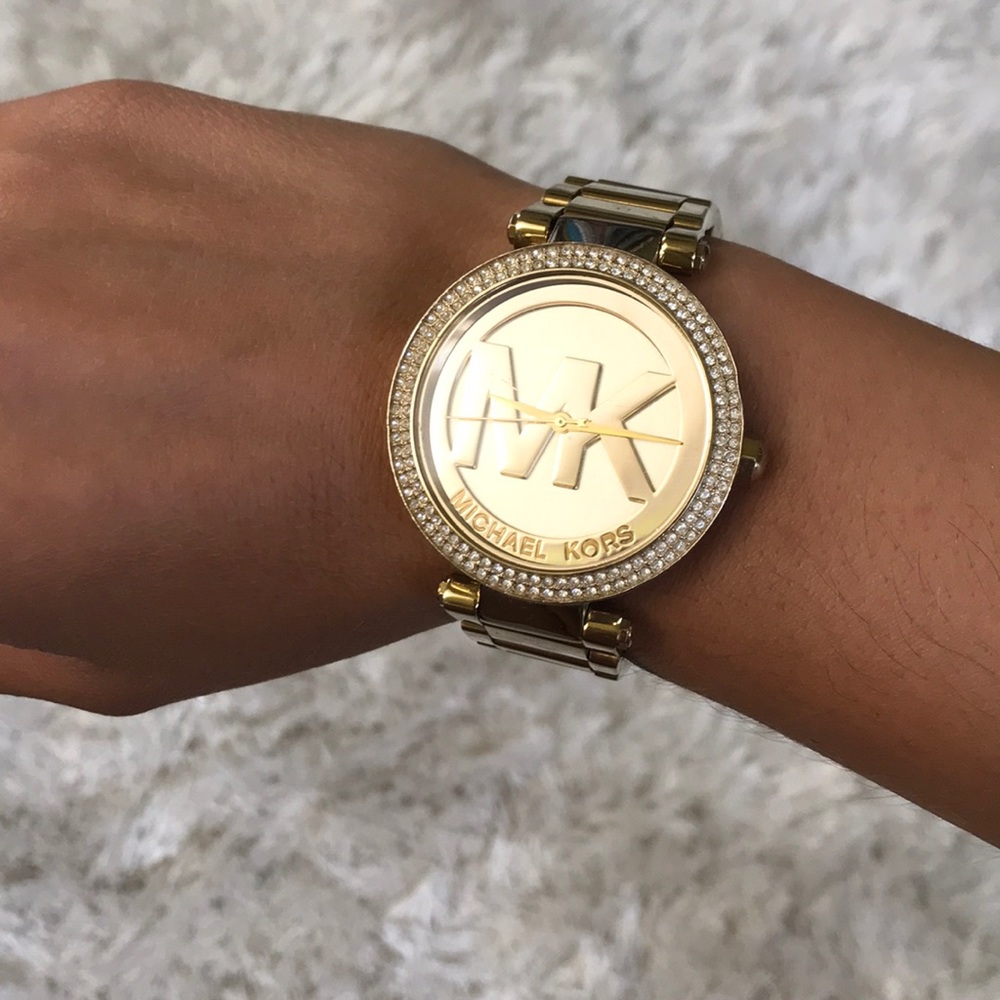 MICHAEL KORS gold watch! ✨✨✨✨